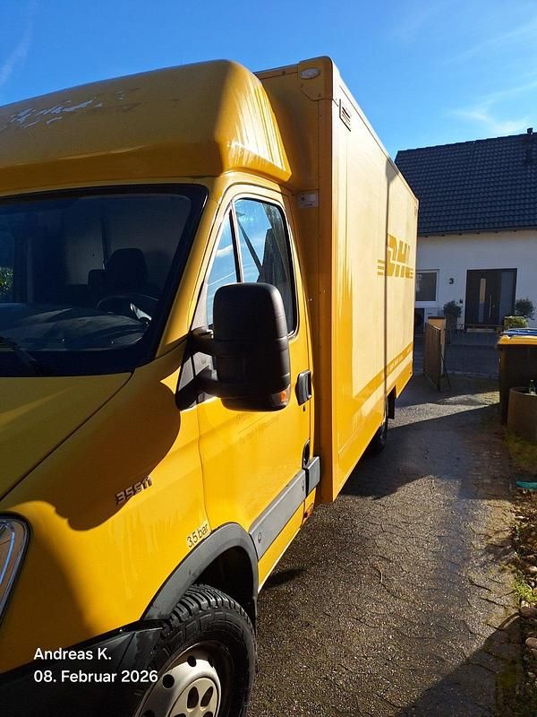 Gebraucht Iveco Daily 106 PS (77 kW) 2011 Gelb Van / Kleinbus