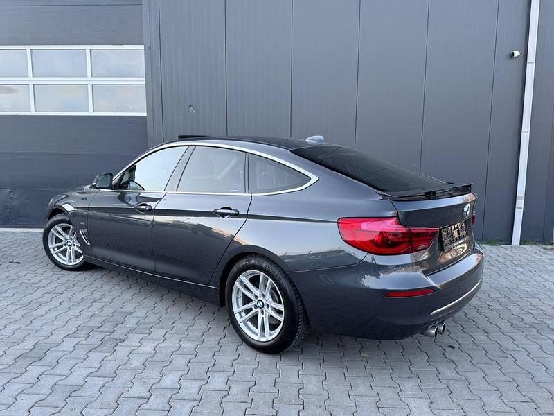 Gebraucht BMW 330 Luxury Line 258 PS (189 kW) 2016 Grau Limousine