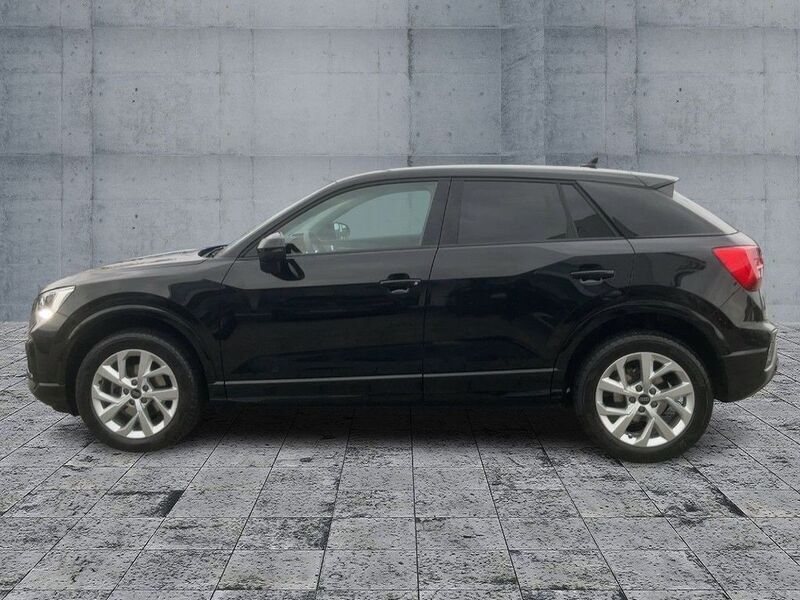 Gebraucht Audi Q2 Advanced Plus 150 PS (110 kW) 2023 Mythosschwarz metallic SUV
