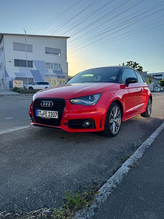 Rot Gebraucht 2014 Audi A1 S-Line Kleinwagen | 11.500 € (Teuer) - Bild 1/4