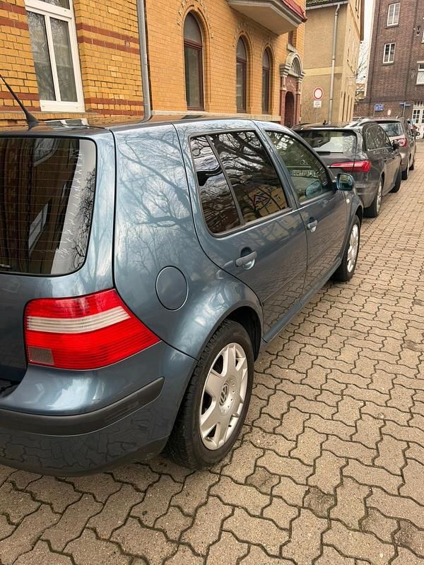 Gebraucht VW Golf IV 75 PS (55 kW) 2003 Blau Limousine