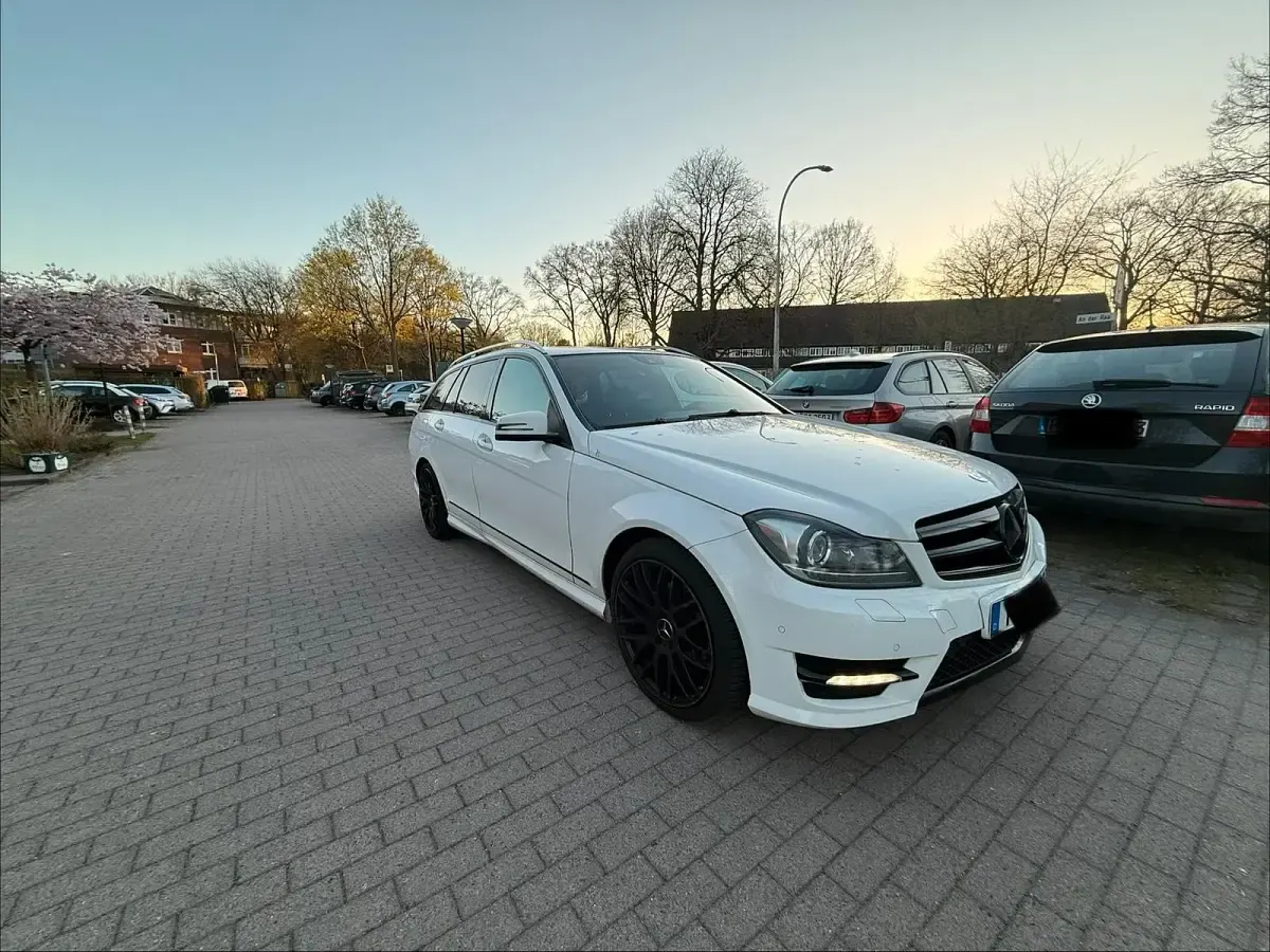 Gebraucht Mercedes C180 AMG line 120 PS (88 kW) 2012 Weiß Kombi