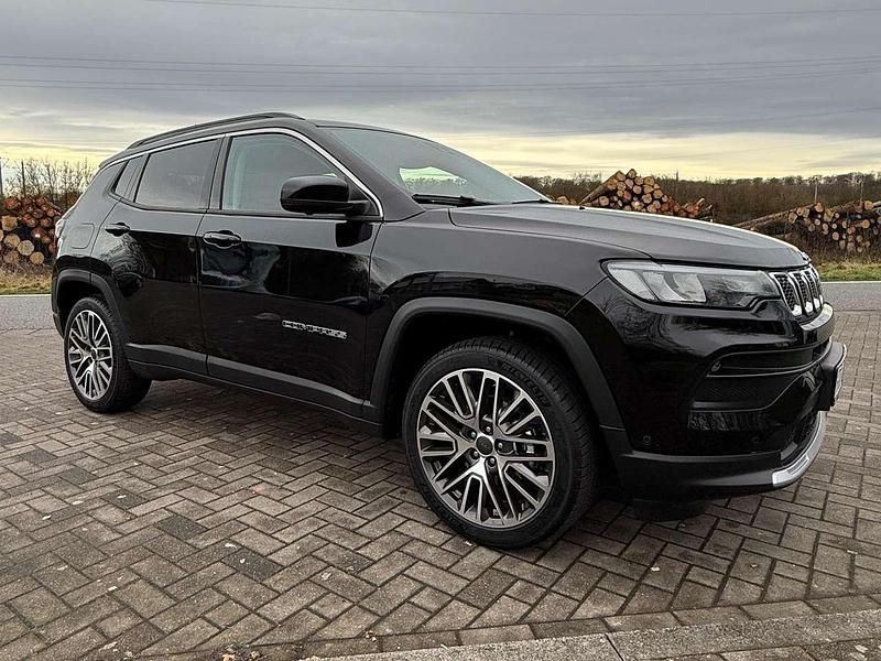Usata Jeep Compass 131 CV (96 kW) 2024 Nero SUV