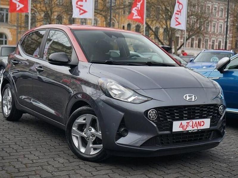 Gebraucht Hyundai i10 Intro Edition 67 PS (49 kW) 2020 Grau Kleinwagen