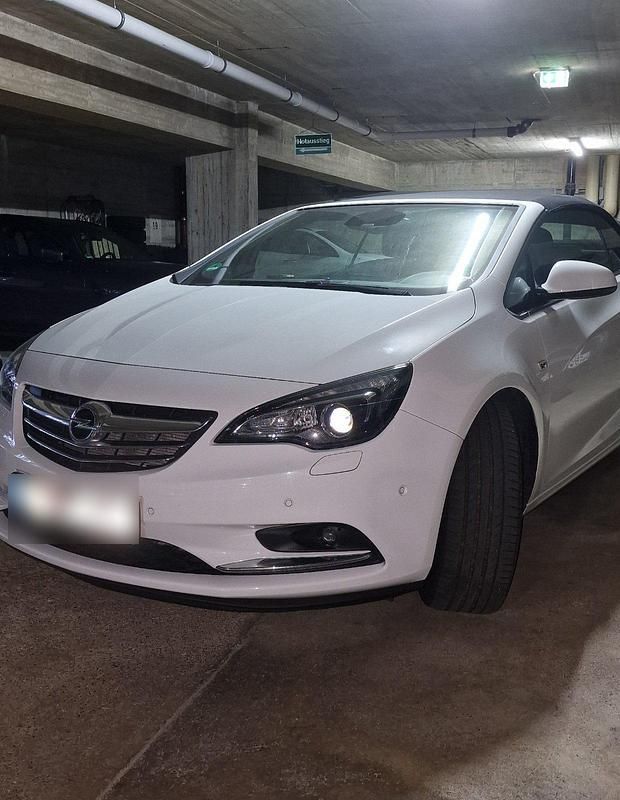 Gebraucht Opel Cascada 165 PS (121 kW) 2014 Weiß Cabrio