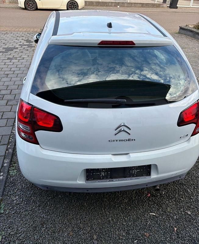 Gebraucht Citroën C3 PureTech 82 PS (60 kW) 2012 Weiß Kleinwagen