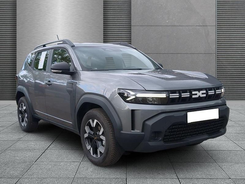 Dolomitgrau Neu 2025 Dacia Duster Essentiel SUV | 21.579 € (Superpreis) - Bild 1/4