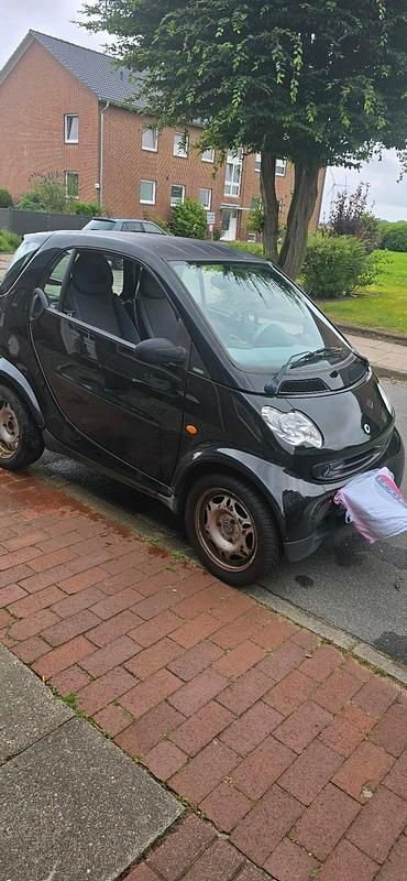 Schwarz Gebraucht 2006 Smart ForTwo Coupé Kleinwagen | 1.111 € - Bild 1/4