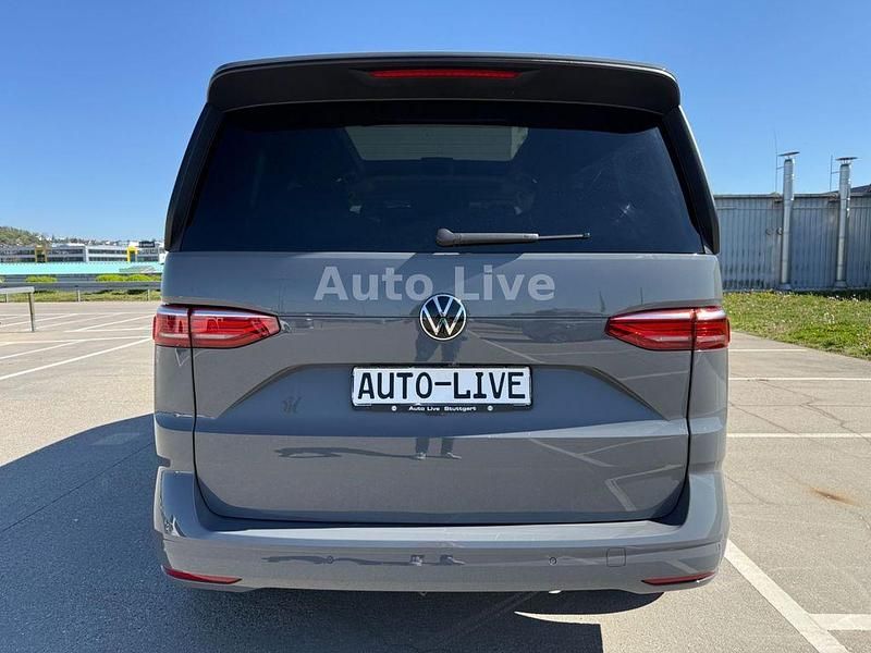 Second-hand VW Multivan 150 CP (110 kW) 2024 Gri Monovolum