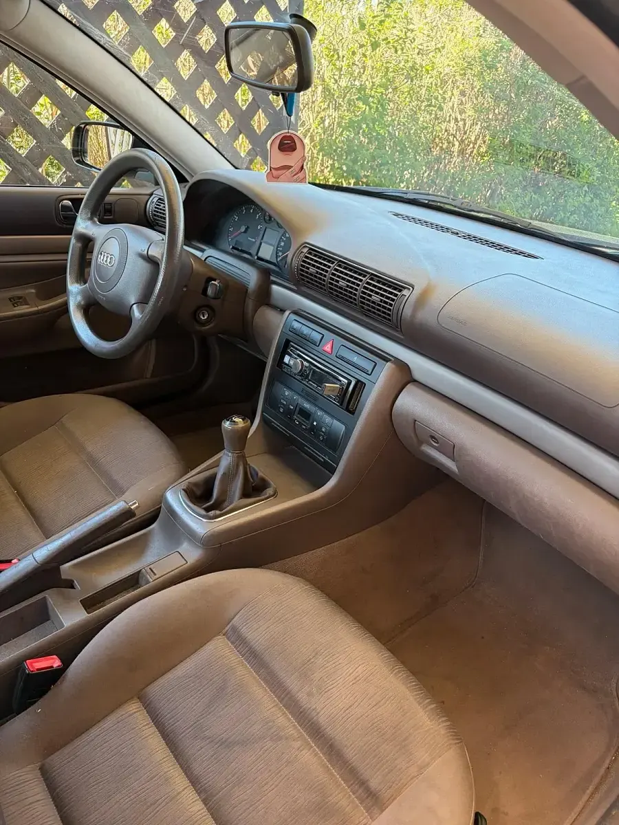 Brugt Audi A4 Design 101 HK (74 kW) 1999 Sedan