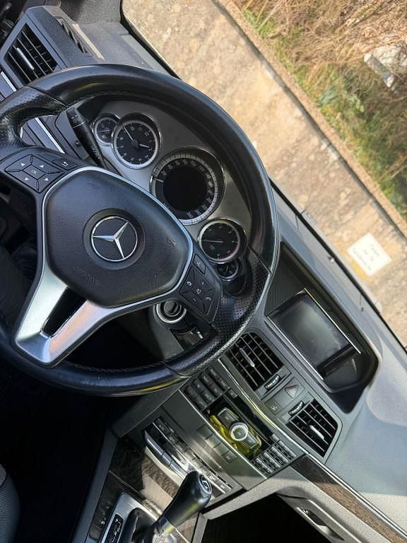 Second-hand Mercedes E250 204 CP (150 kW) 2011 Negru Coupe