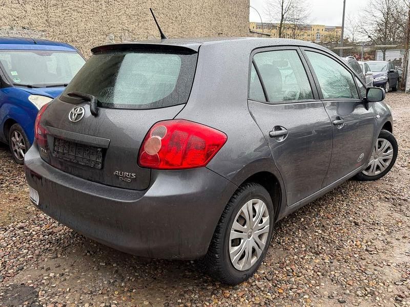 Gebraucht Toyota Auris Sol 126 PS (92 kW) 2007 Grau Kleinwagen
