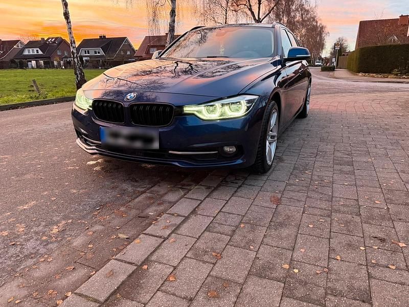 Usata BMW 320 190 CV (139 kW) 2015 Blu Station wagon