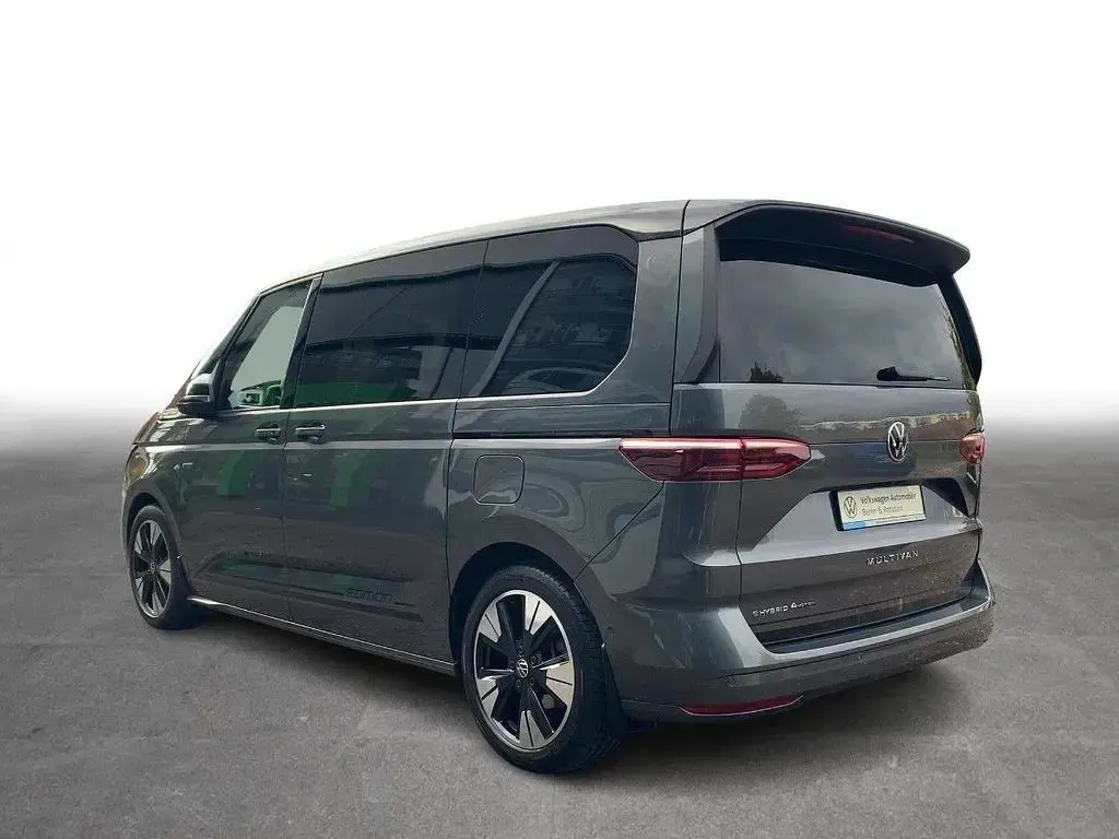 Gebraucht VW Multivan Edition 177 PS (130 kW) 2025 Grau Van / Kleinbus