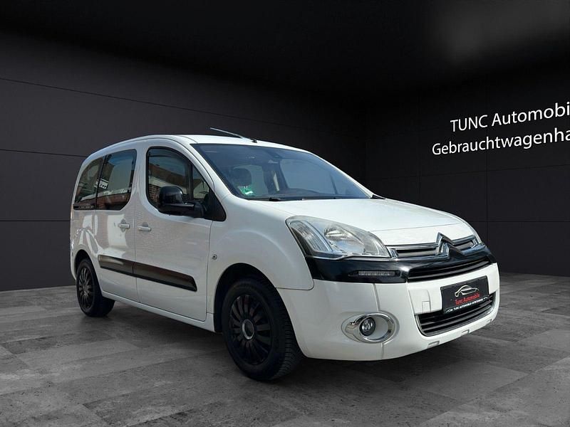 Gebraucht Citroën Berlingo SELECTION 92 PS (67 kW) 2013 Weiß Van / Kleinbus