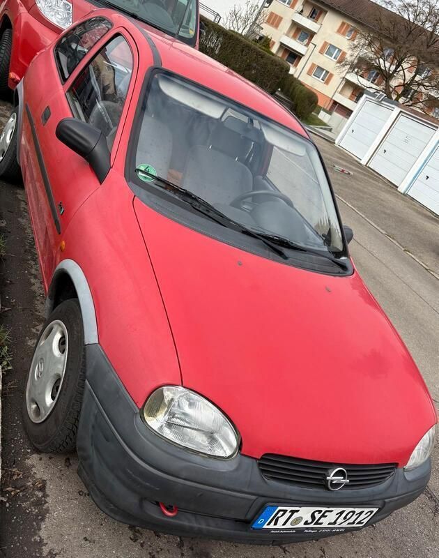 Rot Gebraucht 1996 Opel Corsa Kleinwagen | 400 € (Guter Preis) - Bild 1/4
