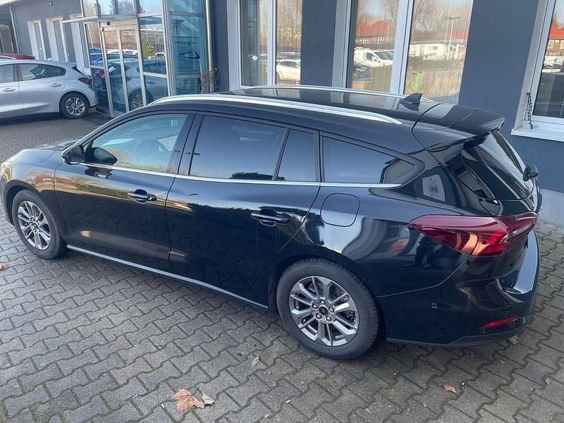 Gebraucht Ford Focus 116 PS (85 kW) 2023 Schwarz Kombi