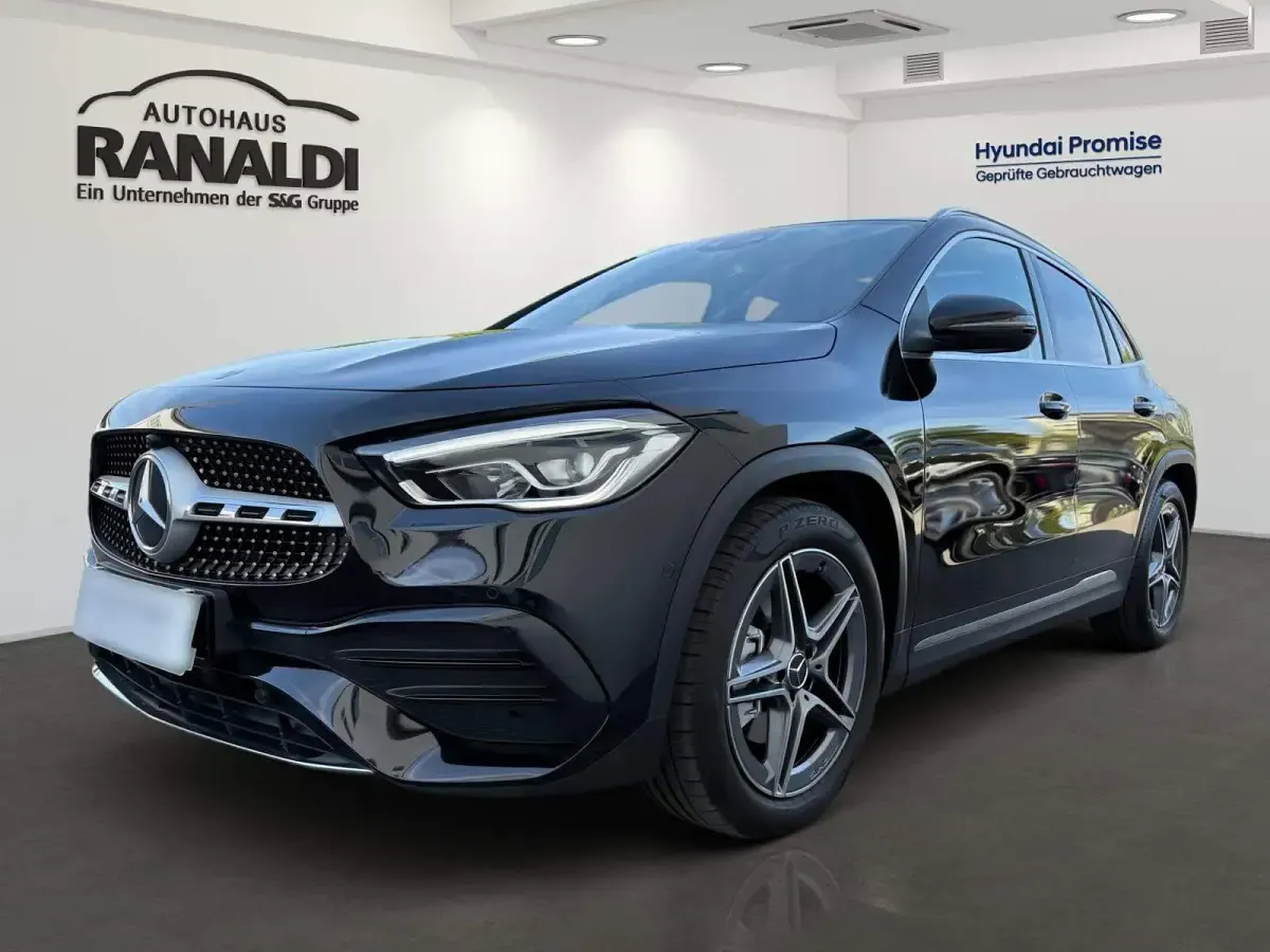 Gebraucht Mercedes GLA250 AMG line Plus 224 PS (164 kW) 2022 SUV