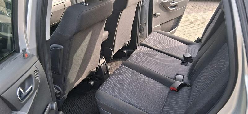 Gebraucht Opel Meriva 105 PS (77 kW) 2006 Silber Van / Kleinbus