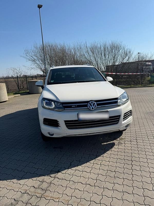 Gebraucht VW Touareg 204 PS (150 kW) 2011 Weiß SUV