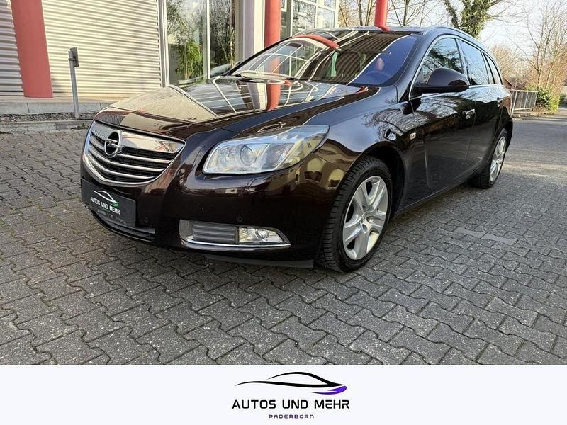 Braun Gebraucht 2011 Opel Insignia Innovation Kombi | 3.999 € (Superpreis) - Bild 1/4