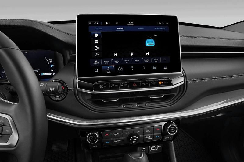 Neu Jeep Compass 145 PS (106 kW) 2025 SUV