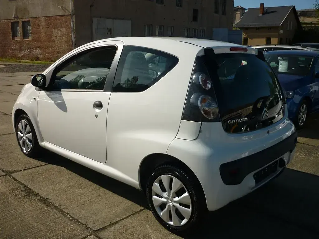 Gebraucht Citroën C1 Style 68 PS (50 kW) 2010 Weiß Kleinwagen