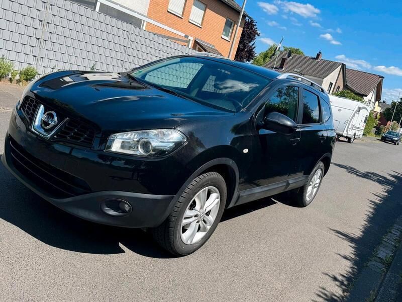 Schwarz Gebraucht 2010 Nissan Qashqai +2 I-Way SUV | 8.200 € (Fairer Preis) - Bild 1/4