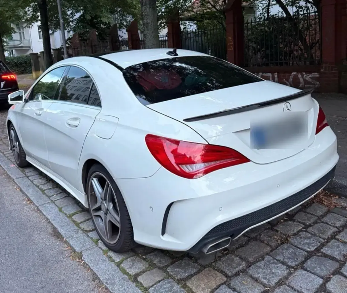 Gebraucht Mercedes CLA200 AMG line 156 PS (114 kW) 2016 Weiß Limousine