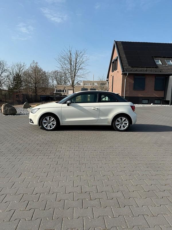 Gebraucht Audi A1 122 PS (89 kW) 2012 Weiß Kleinwagen