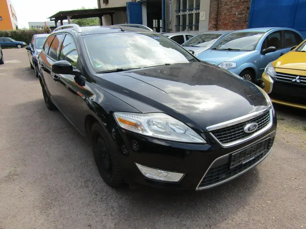 Gebraucht Ford Mondeo Trend 125 PS (91 kW) 2009 Schwarz Kombi