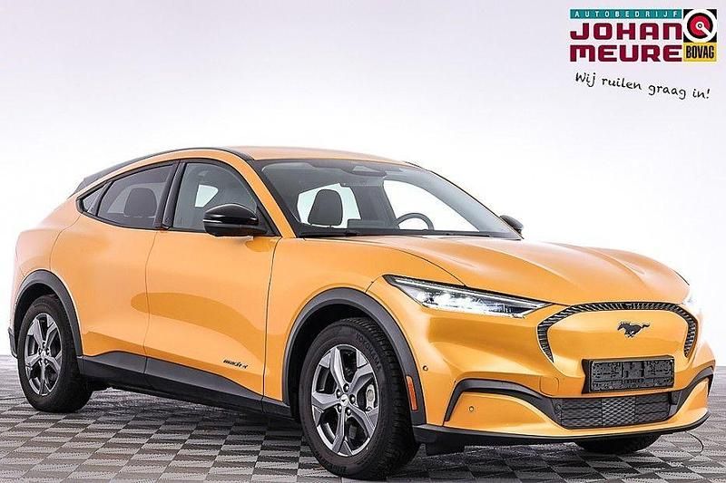 Gebraucht Ford Mustang Mach-E 197 kW (269 PS) 2023 Gelb SUV