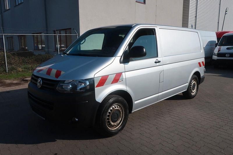 Gebraucht VW Transporter 140 PS (102 kW) 2014 Silber Van