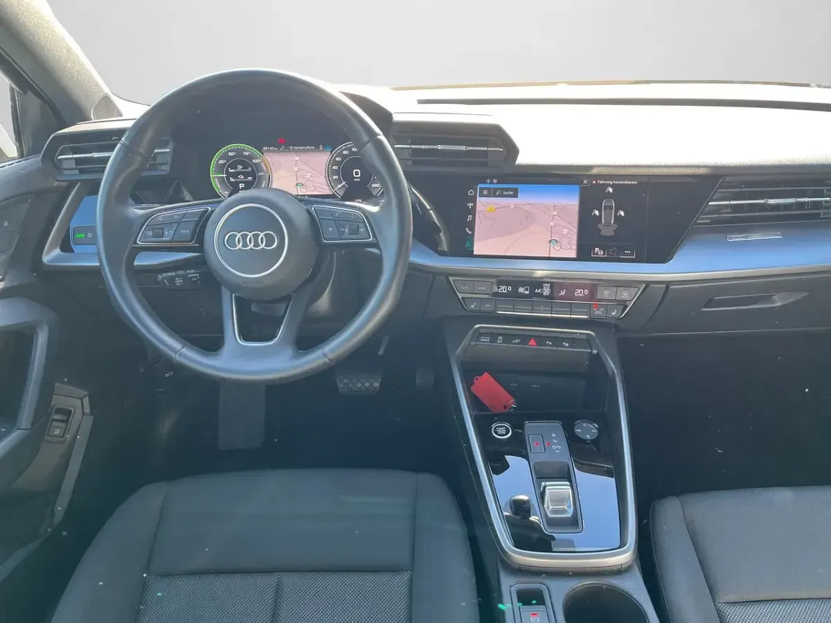 Gebraucht Audi A3 Sportback e-tron Advanced 204 PS (150 kW) 2022 Brillantschwarz Kleinwagen