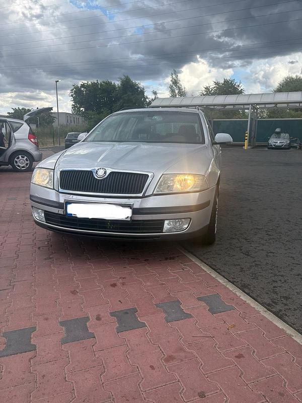 Gebraucht 2005 Skoda Octavia Kombi | 1.500 € (Superpreis) - Bild 1/4