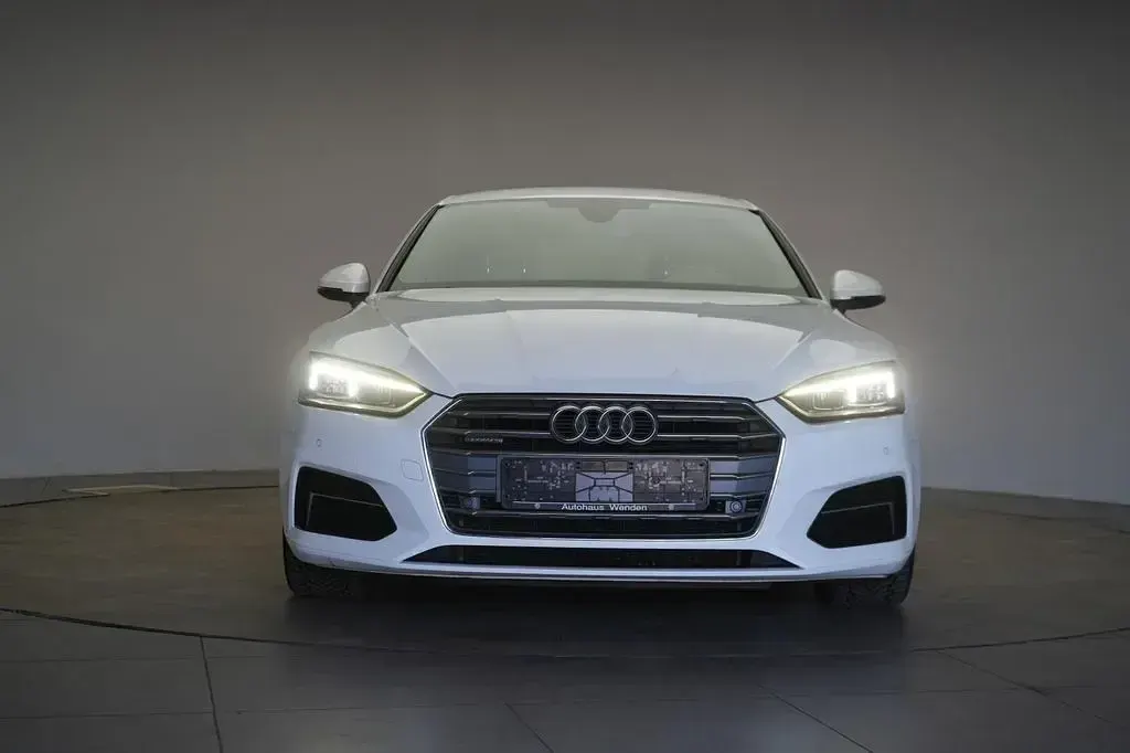 Używany Audi A5 S-Line 190 KM (139 kW) 2018 Biały Coupe