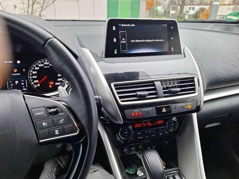 Weiß Gebraucht 2020 Mitsubishi Eclipse Cross SUV | 18.999 € (Fairer Preis) - Bild 1/4