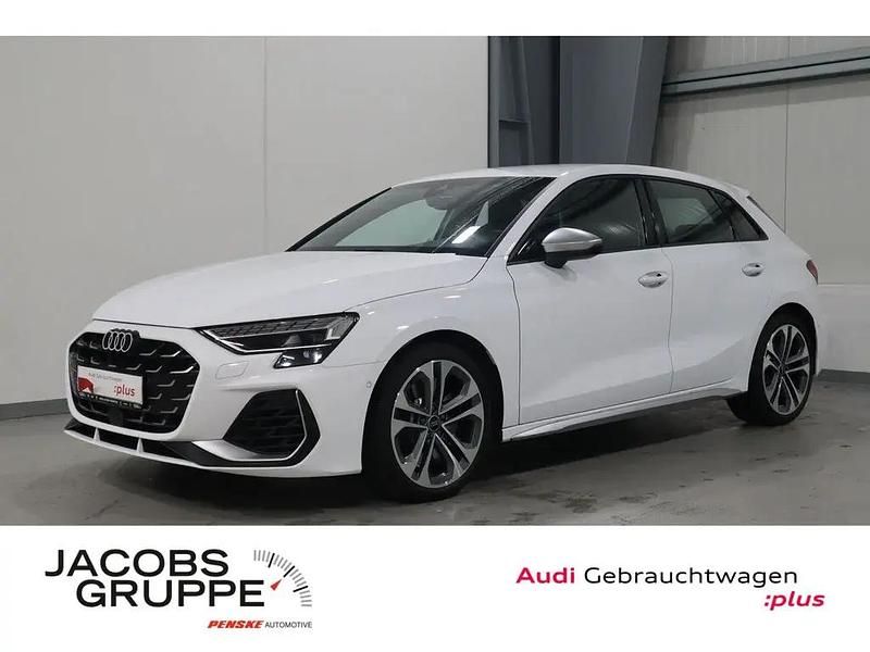 Weiß Gebraucht 2025 Audi S3 Ambiente Limousine | 39.869 € (Guter Preis) - Bild 1/4