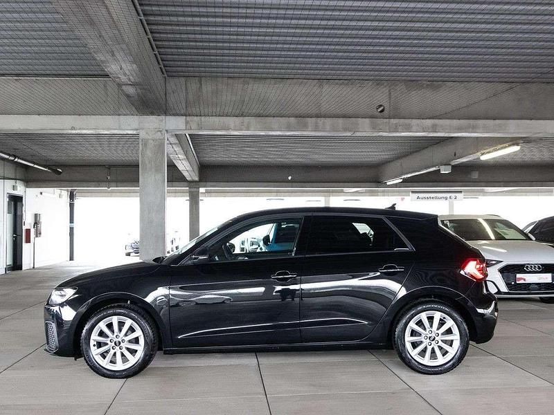 Gebraucht Audi A1 95 PS (69 kW) 2022 Mythosschwarz metallic SUV