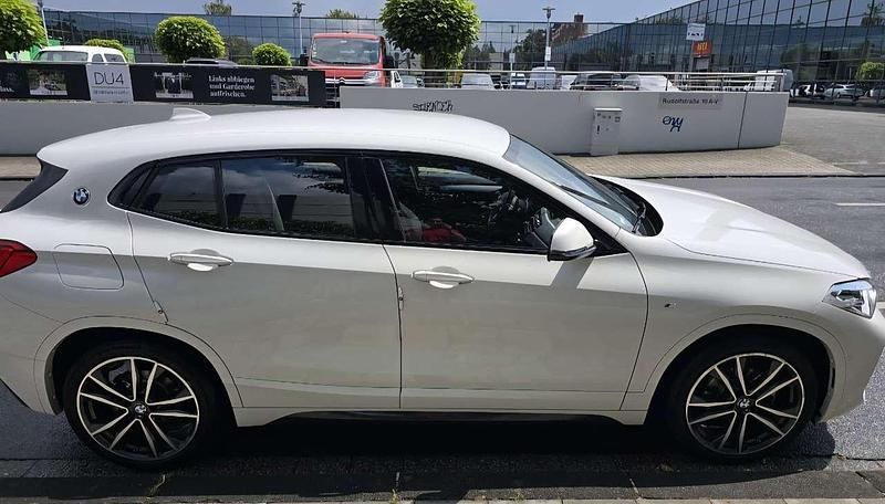 Weiß Gebraucht 2019 BMW X2 M Sport SUV | 23.499 € (Fairer Preis) - Bild 1/4