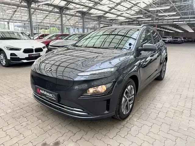Gebraucht Hyundai Kona 100 kW (136 PS) 2022 Grau SUV
