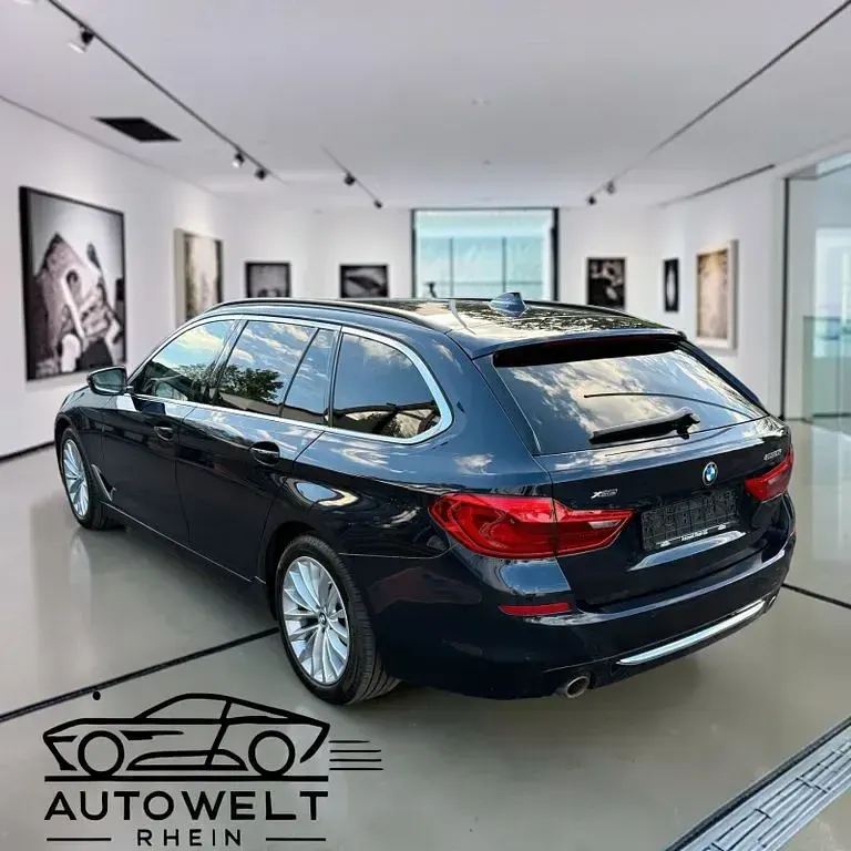 Gebraucht BMW 530 Luxury Line 252 PS (185 kW) 2019 Blau Kombi