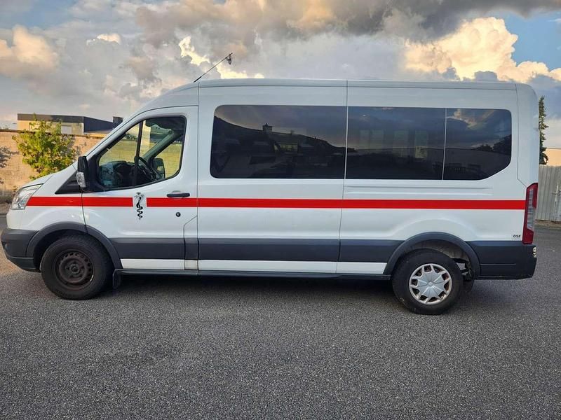 Gebraucht Ford Transit Trend 131 PS (96 kW) 2018 Weiß Van / Kleinbus