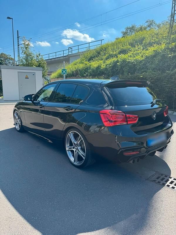 Gebraucht BMW 120 M Sport 190 PS (139 kW) 2017 Schwarz Kleinwagen