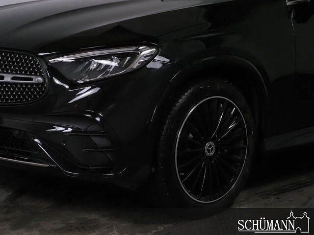 Gebraucht Mercedes GLC220 197 PS (144 kW) 2025 Schwarz SUV