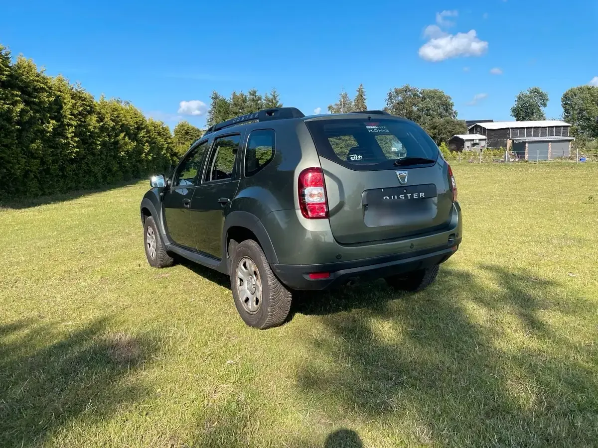 Gebraucht Dacia Duster 125 PS (91 kW) 2014 Grün SUV
