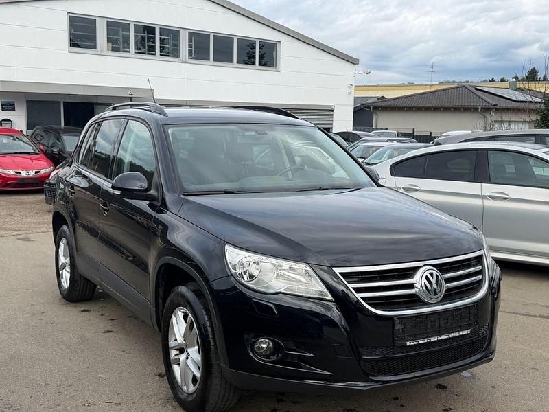 Gebraucht VW Tiguan Freestyle 122 PS (89 kW) 2011 Schwarz SUV