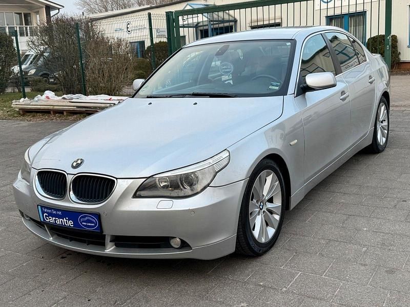 Gebraucht BMW 530 231 PS (169 kW) 2003 Silber Limousine