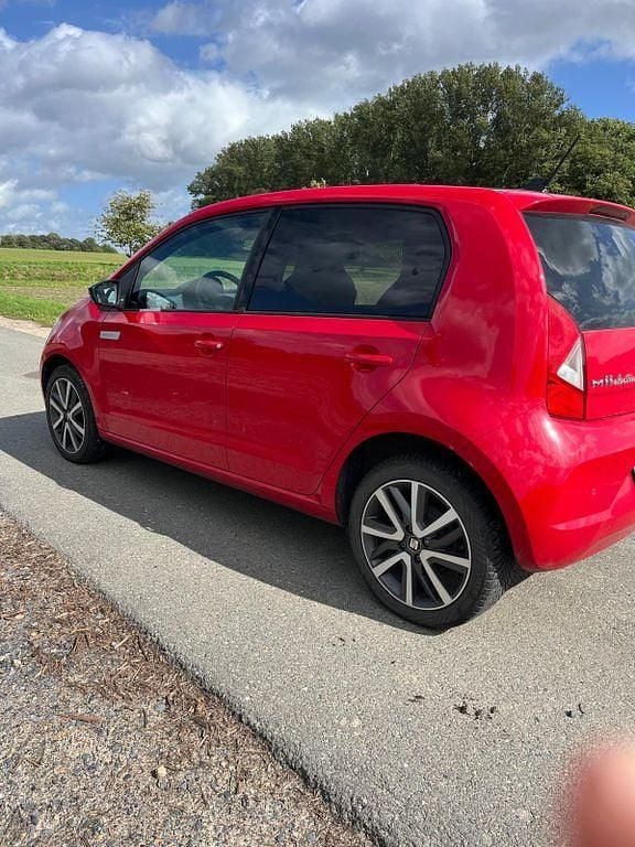 Rot Gebraucht 2021 Seat Mii Electric Kleinwagen | 11.500 € (Guter Preis) - Bild 1/4