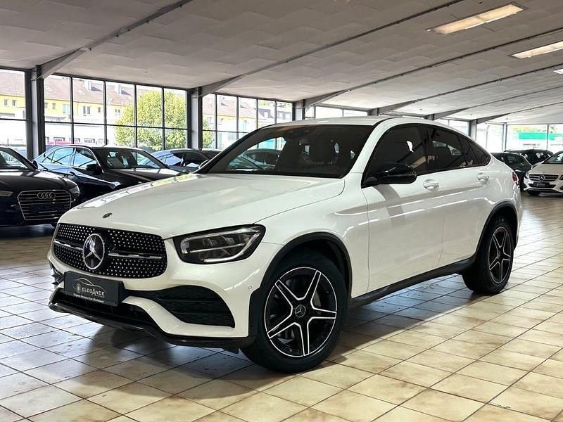 Weiß Gebraucht 2020 Mercedes GLC220 AMG line Coupé | 39.900 € (Fairer Preis) - Bild 1/4